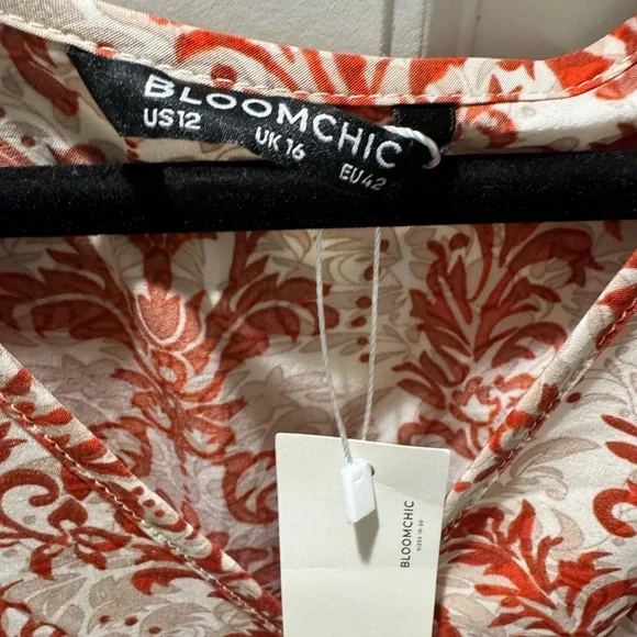 NWT BloomChic Red and Cream Patterned Midi Dress - Picture 2 of 5